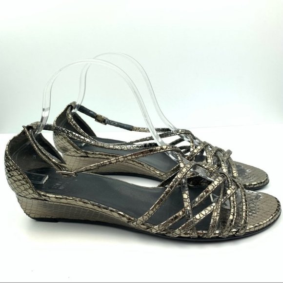 Stuart Weitzman sandals size 9 pewter leather